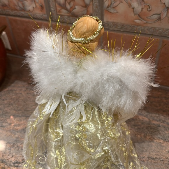 Angel Tree Topper from Hobby Lobby NWT - Picture 3 of 6